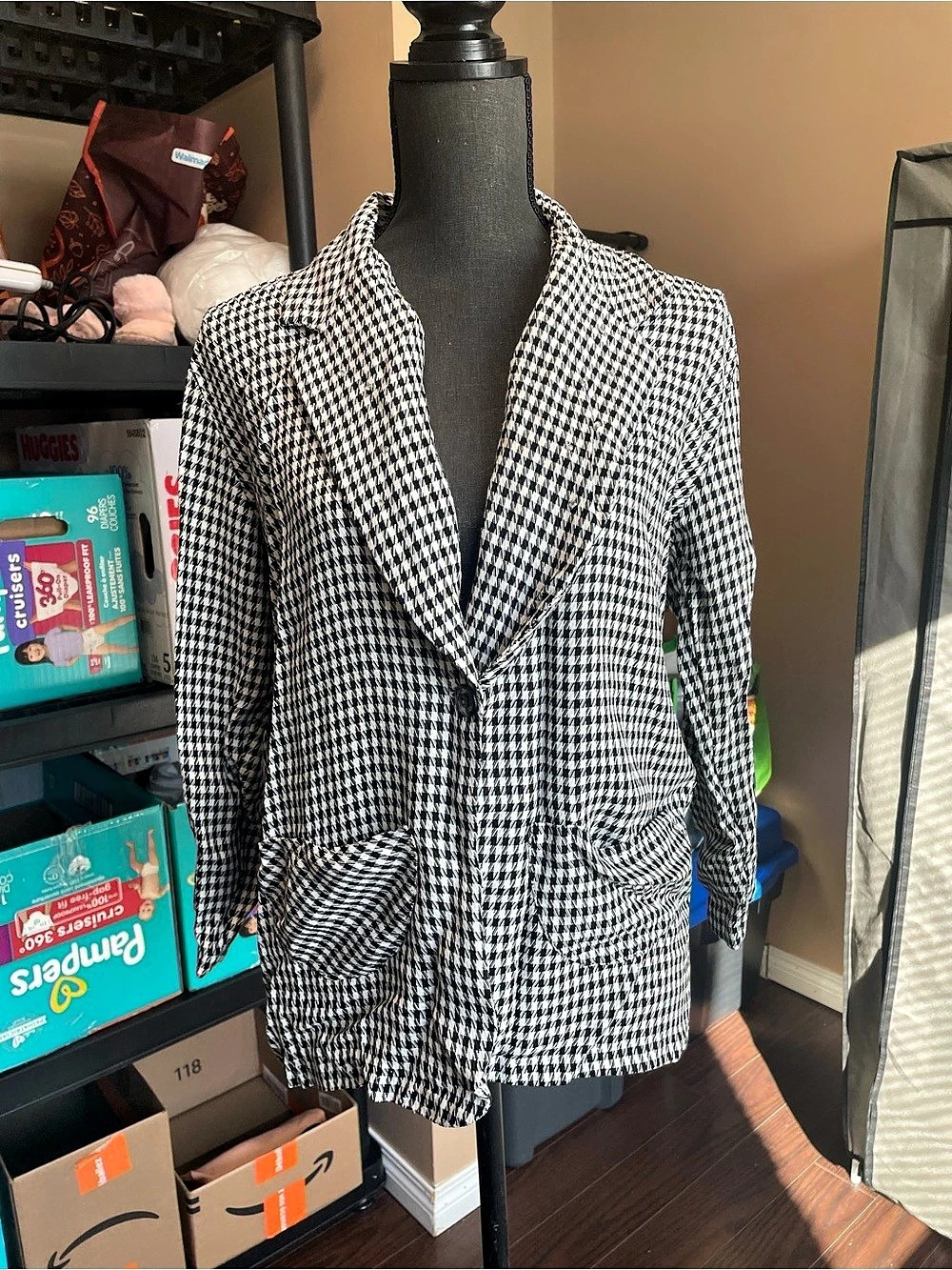 Bentley Houndstooth Blazer in Black & White Like New